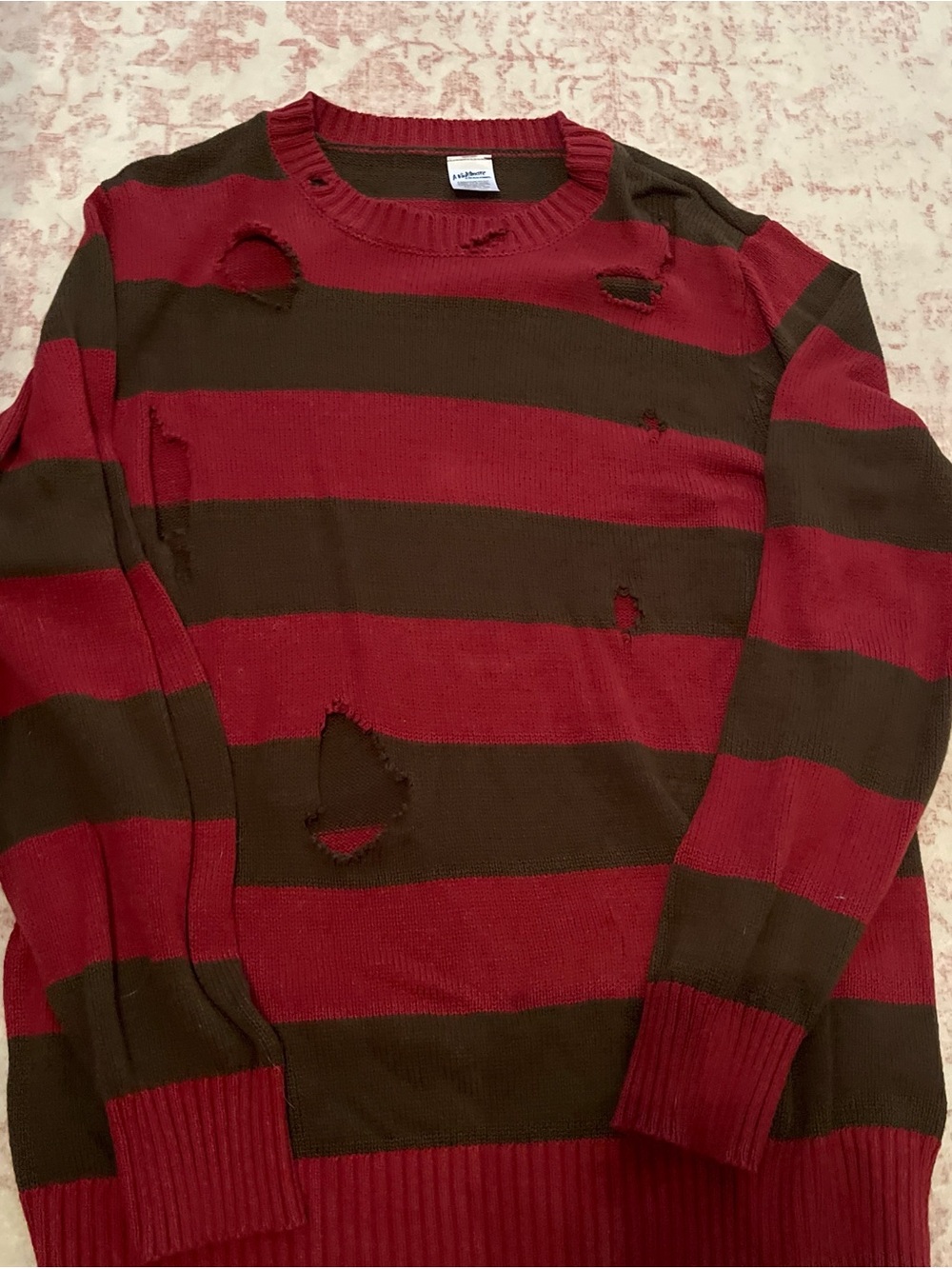Freddy Kruger costume sweater - Picture 2 of 3
